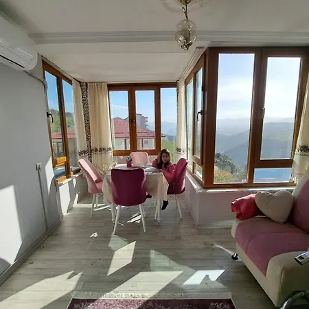 Apartment تشيلبي هوليداي هاوس Trabzon