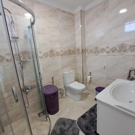 تشيلبي هوليداي هاوس Apartment *
