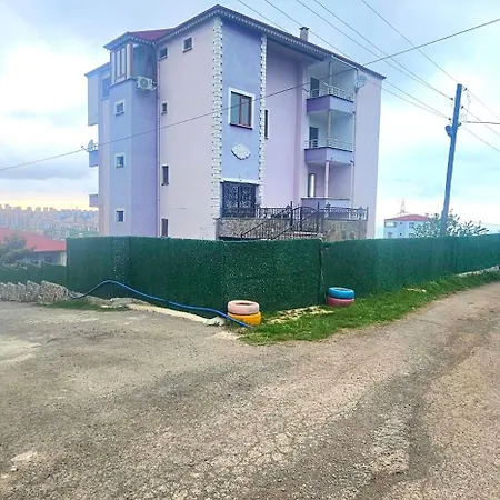 Apartment تشيلبي هوليداي هاوس *